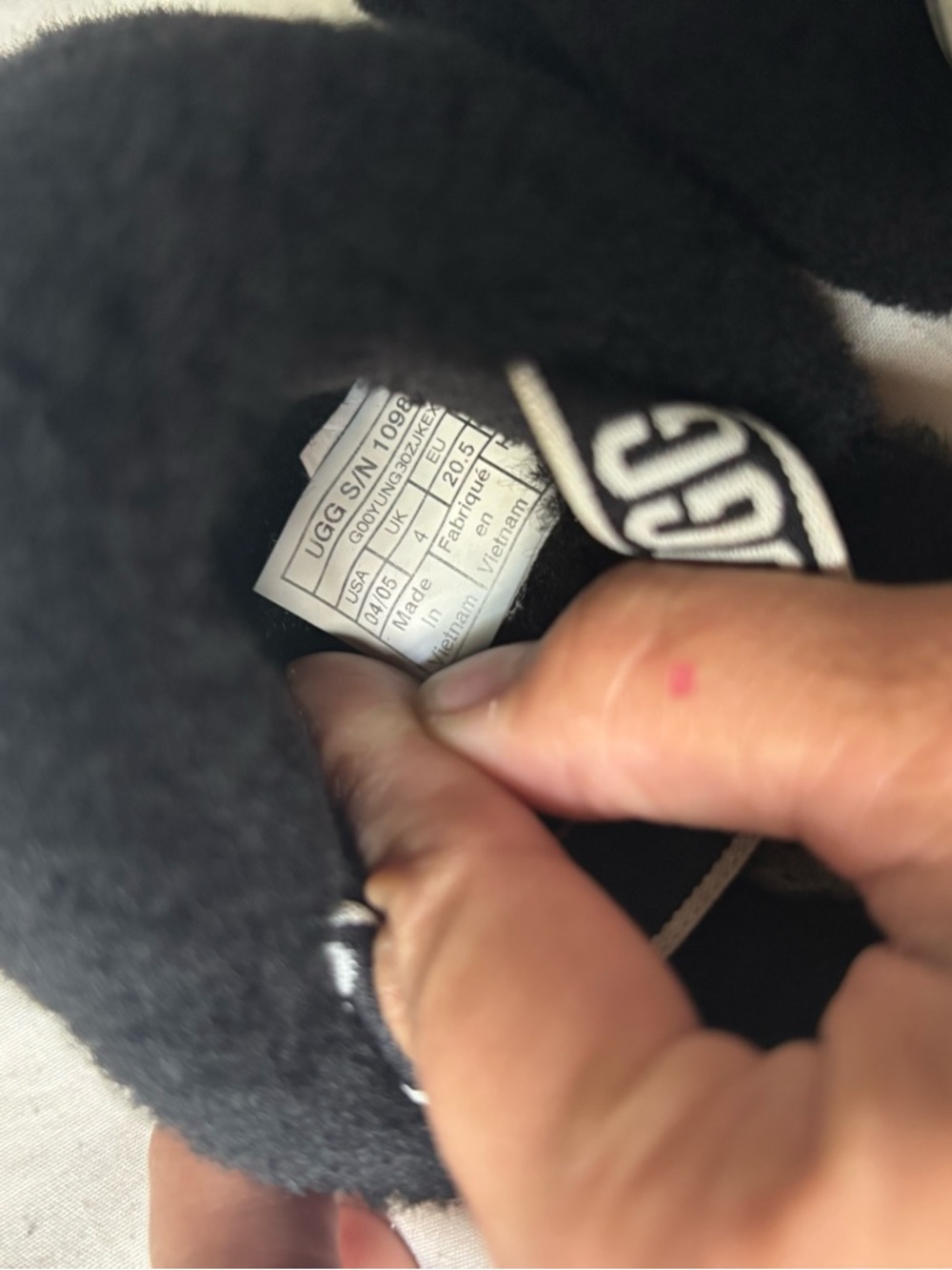 UGG Black Fuzzy Shearling Slide with Branded Elastic Strap - Picture 6 of 6